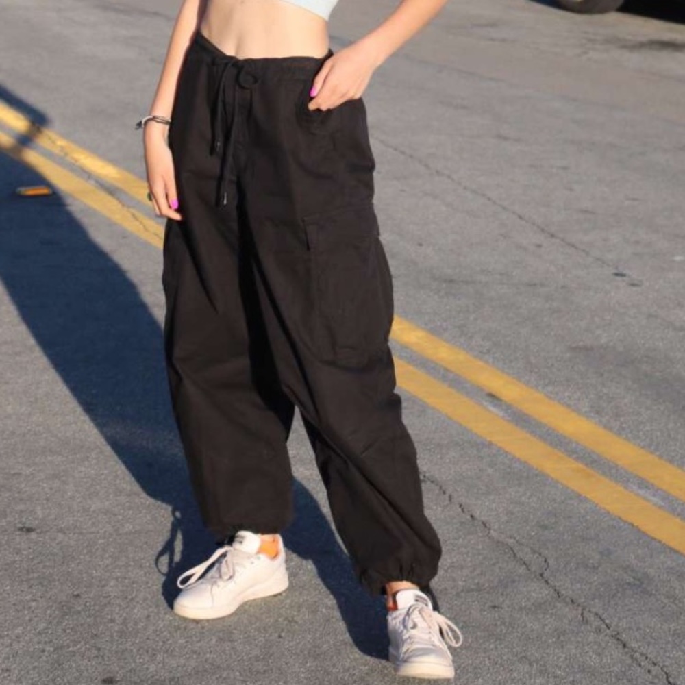 Oversized baggy cargo pants🖤